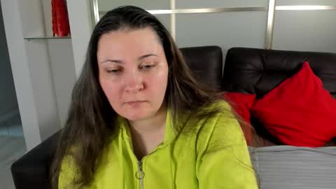 Mary online show from September 10, 2025, 10:04 am