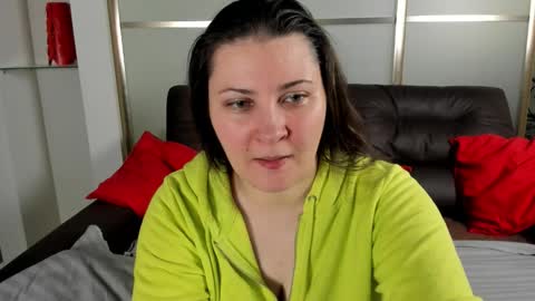 Mary online show from September 20, 2025, 12:06 pm