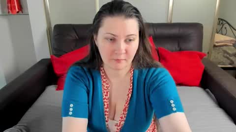 Mary online show from October 16, 2025, 5:14 pm