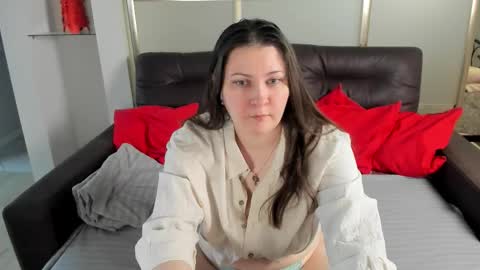 Mary online show from November 12, 2025, 11:32 am