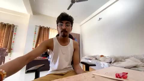 Mask Boy online show from February 16, 2025, 4:42 am