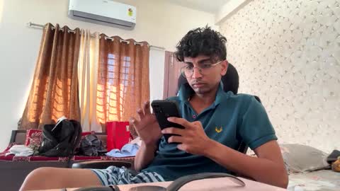 Mask Boy online show from November 6, 2025, 3:51 am