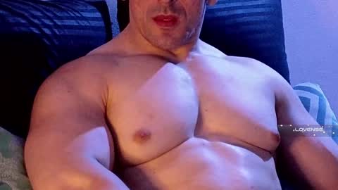 masked_bodybuilder online show from January 17, 2025, 11:29 pm
