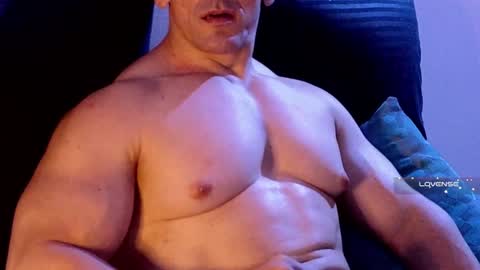 masked_bodybuilder online show from January 18, 2025, 8:09 pm