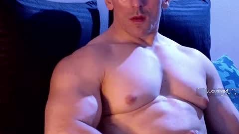 masked_bodybuilder online show from February 18, 2025, 12:15 am