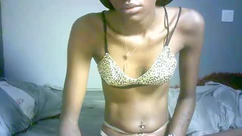 Snapshot of maskgang001 chatting on February 4, 2026, 2:06 am maskgang001 online show from February 4, 2026, 2:06 am