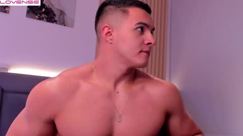 Mason Bennet online show from December 2, 2025, 12:49 am