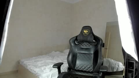 Snapshot of mason_warhol chatting on January 28, 2025, 7:43 am Mason online show from January 28, 2025, 7:43 am