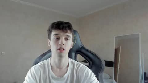 Snapshot of mason_warhol chatting on February 14, 2026, 2:36 pm Mason online show from February 14, 2026, 2:36 pm