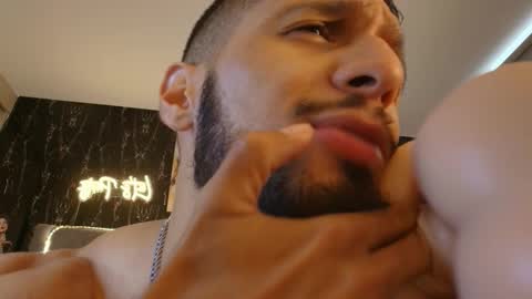 massimo_greco2 online show from September 16, 2025, 9:16 pm