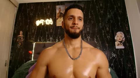 massimo_greco2 online show from March 3, 2026, 9:53 pm