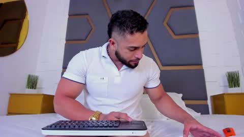 Massimo online show from September 29, 2025, 3:11 am