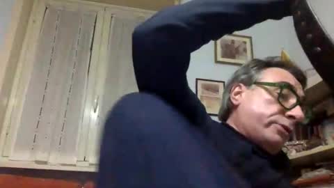massimoxsempre online show from December 10, 2024, 9:44 am