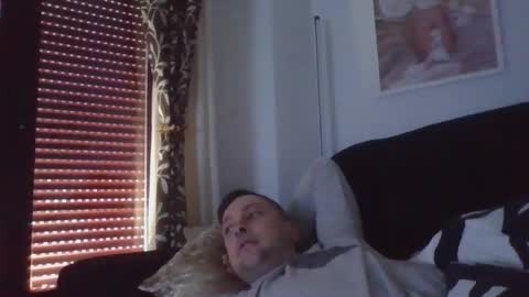 Snapshot of massuk04 chatting on April 1, 2026, 9:54 am massuk04 online show from April 1, 2026, 9:54 am