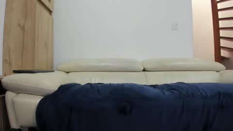 Domi online show from February 4, 2025, 12:00 pm