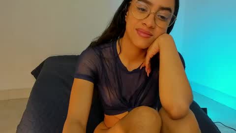Kamila online show from June 5, 2026, 1:34 am