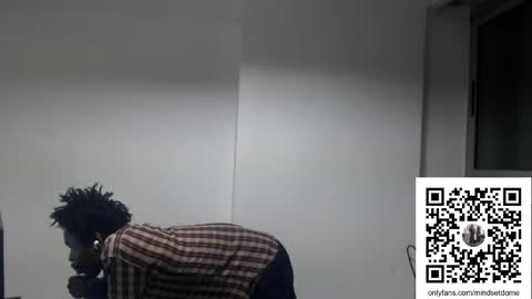 Snapshot of masterdomfuck chatting on April 21, 2026, 1:42 am Masterdomfuck online show from April 21, 2026, 1:42 am
