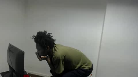 Snapshot of masterdomfuck chatting on April 24, 2026, 11:18 pm Masterdomfuck online show from April 24, 2026, 11:18 pm
