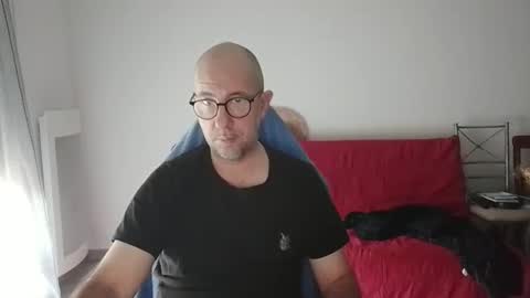 mat11efou online show from November 9, 2025, 10:02 am