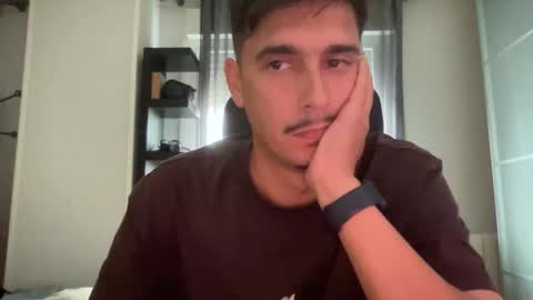 Aaron online show from October 17, 2025, 2:41 pm