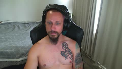 Snapshot of matchy666 chatting on January 2, 2025, 2:33 am Matchy online show from January 2, 2025, 2:33 am