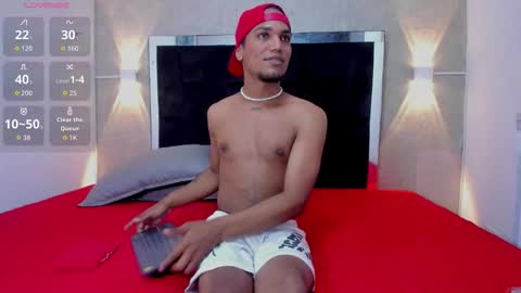 Mateo and Noah online show from November 13, 2025, 6:29 pm