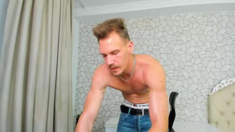 MateoBenjamin online show from January 28, 2025, 6:28 pm