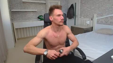 MateoBenjamin online show from March 8, 2025, 6:10 am