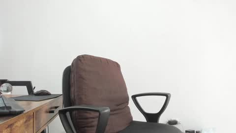 Matheus     online show from February 4, 2025, 7:22 pm