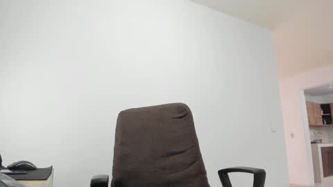 Matheus     online show from March 6, 2025, 9:53 pm