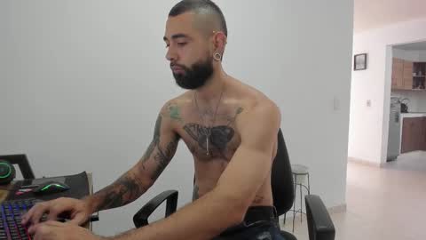 Matheus     online show from February 10, 2026, 9:19 pm