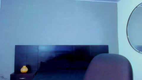 Mathew Flintt  online show from October 26, 2025, 4:57 pm