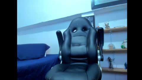 Snapshot of mathews_19 chatting on January 13, 2025, 2:32 pm Teo online show from January 13, 2025, 2:32 pm