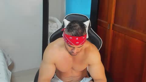 mathews_smith online show from November 24, 2025, 11:54 am