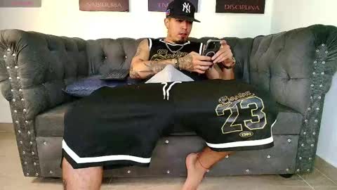  MATIAS COSTA  online show from December 5, 2025, 2:58 pm