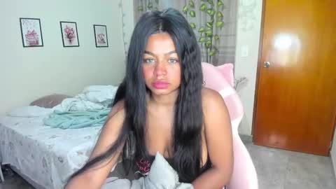 Snapshot of matilde27 chatting on October 24, 2025, 9:06 am Daniela online show from October 24, 2025, 9:06 am