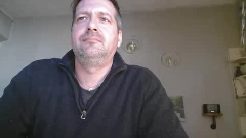 matrike1 online show from March 12, 2026, 4:02 pm