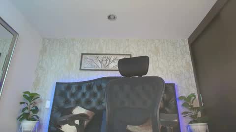 Snapshot of mattdevon chatting on February 21, 2026, 3:40 am Matt online show from February 21, 2026, 3:40 am