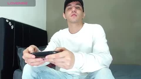 ---Matteo--- online show from February 19, 2026, 2:07 am