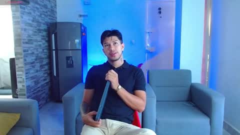 Snapshot of matteo_leto chatting on September 16, 2025, 1:23 pm matteo_leto online show from September 16, 2025, 1:23 pm