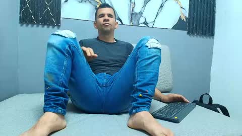 Snapshot of matthew_white2 chatting on May 15, 2026, 7:32 pm Matthew online show from May 15, 2026, 7:32 pm