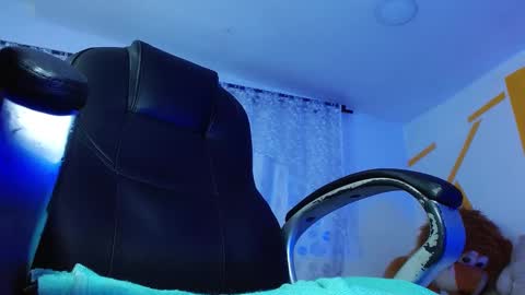 Snapshot of matthewboy_ chatting on December 19, 2024, 10:34 am MatthewBoy online show from December 19, 2024, 10:34 am