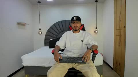 Matthew online show from January 14, 2026, 8:36 pm