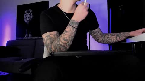 Matt online show from November 10, 2025, 9:14 pm