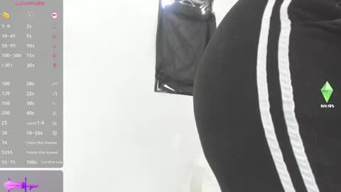 Snapshot of mature_gold1 chatting on June 4, 2026, 12:11 pm danna mature online show from June 4, 2026, 12:11 pm