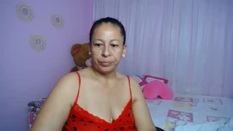 Snapshot of mature_martina_ chatting on January 8, 2025, 6:20 am Martina online show from January 8, 2025, 6:20 am