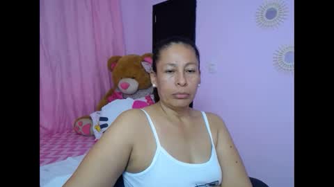 Snapshot of mature_martina_ chatting on January 10, 2025, 2:46 am Martina online show from January 10, 2025, 2:46 am