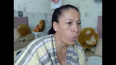 Snapshot of mature_martina_ chatting on January 16, 2025, 2:41 am Martina online show from January 16, 2025, 2:41 am