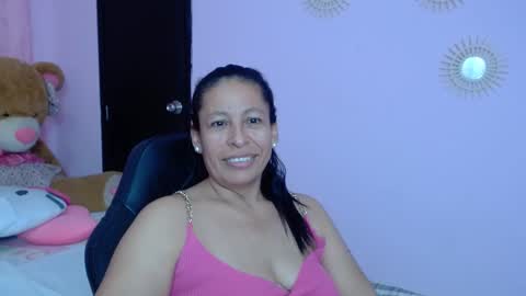Snapshot of mature_martina_ chatting on February 1, 2025, 9:54 am Martina online show from February 1, 2025, 9:54 am
