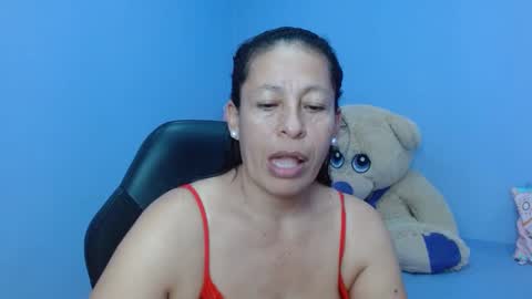 Snapshot of mature_martina_ chatting on February 2, 2025, 5:32 am Martina online show from February 2, 2025, 5:32 am